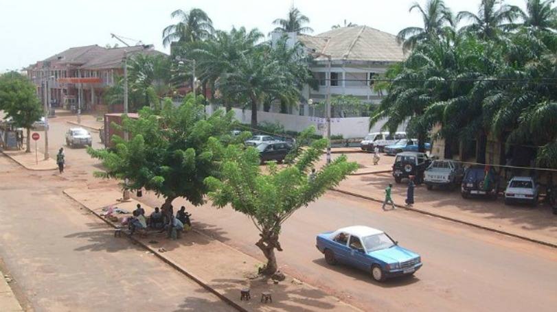 20. Guine-Bissau

Número estimado de escravos: 12.186
Número mínimo e máximo de escravos: 12.000-13.000
População do país: 1.663.558