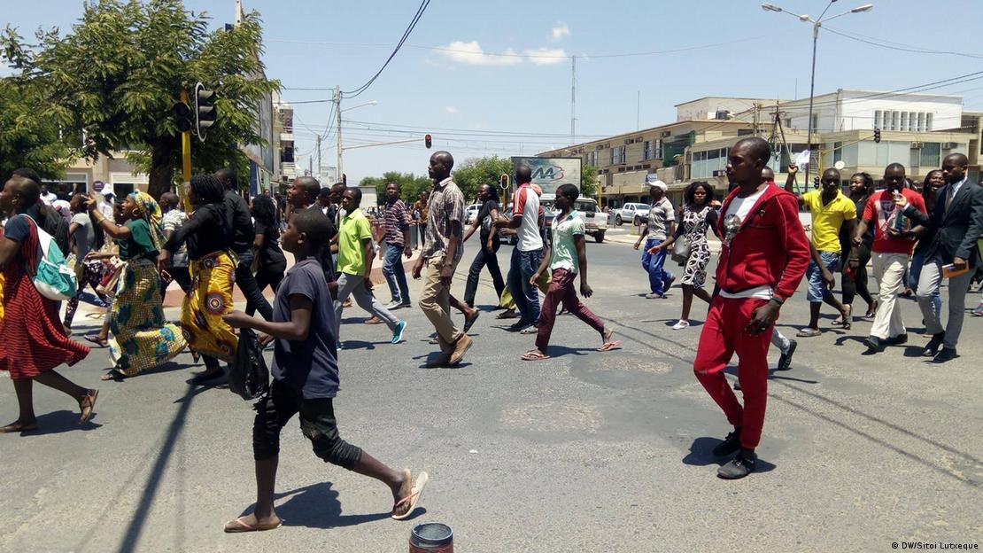 Direito à manifestação em Moçambique: "As ruas são nossas"