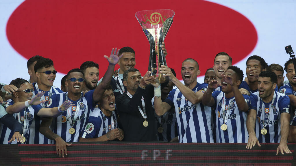 FC Porto arrecadou Supertaça, primeiro título da época em Portugal