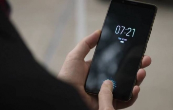 Vivo adianta-se à indústria e lança smartphone com leitor de impressões digitais no ecrã Vivo adianta-se à indústria e lança smartphone com leitor de impressões digitais no ecrã