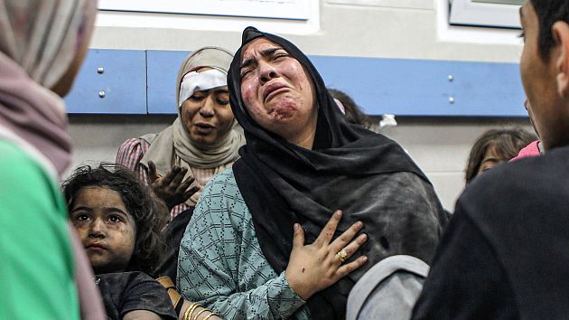 Centenas de mortos em ataque a hospital de Gaza gera revolta na Cisjordânia