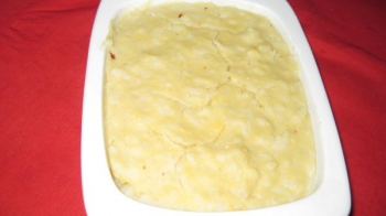 Serve de acompanhamentos a pratos típicos da Zambézia, como o Mucuani, Chacuti de cabrito ou de frango, camarão com molho de coco, entre outros.